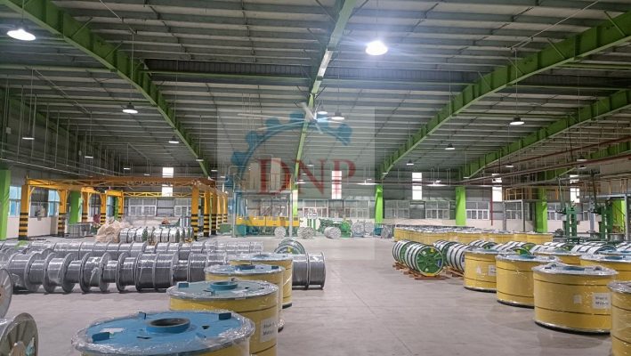 lắp quạt trần ở nhà máy Kiswire